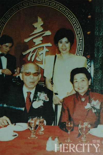 �������Ů�ӣ��w��С��