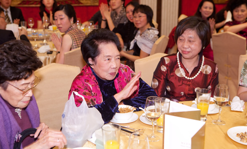 �Ϻ��������C����Ӿ�����Ƭ