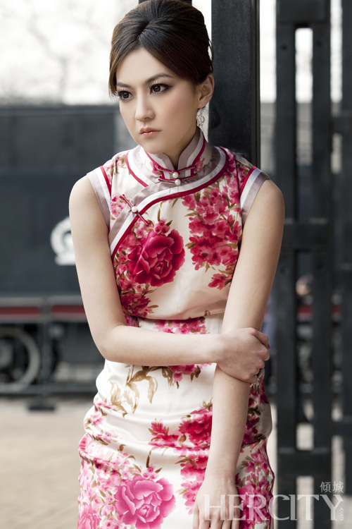 ������ɫӛ��