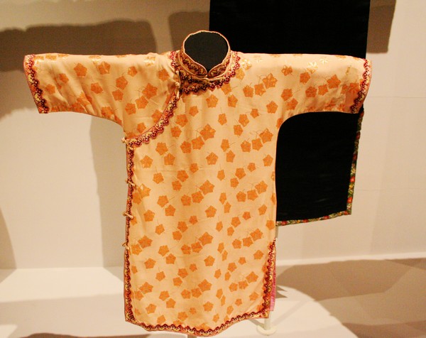 �@������İ����L��