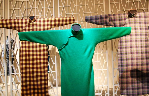 �@������İ����L��