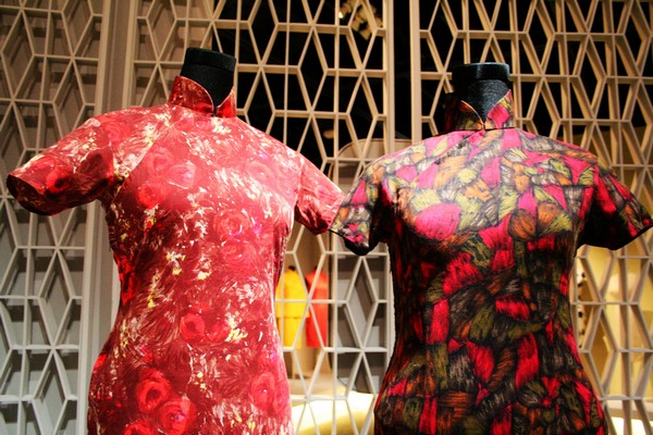 �@������İ����L��