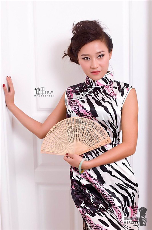 ���۔zӰ������Ҳ�r��