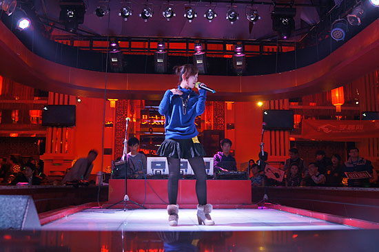 ꖹ�r�г���ʢ��A�M��Ļ