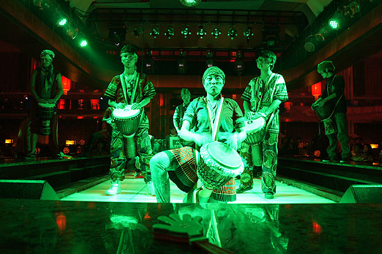 ꖹ�r�г���ʢ��A�M��Ļ