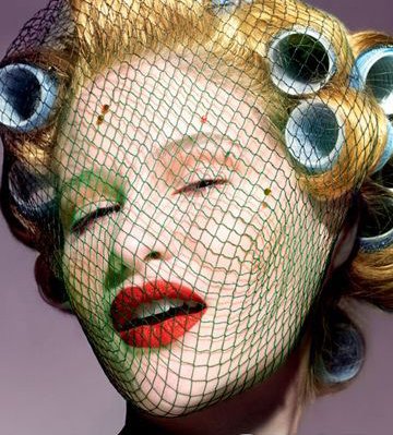 ����Ħ�Ǐ͹żt��Ů���y