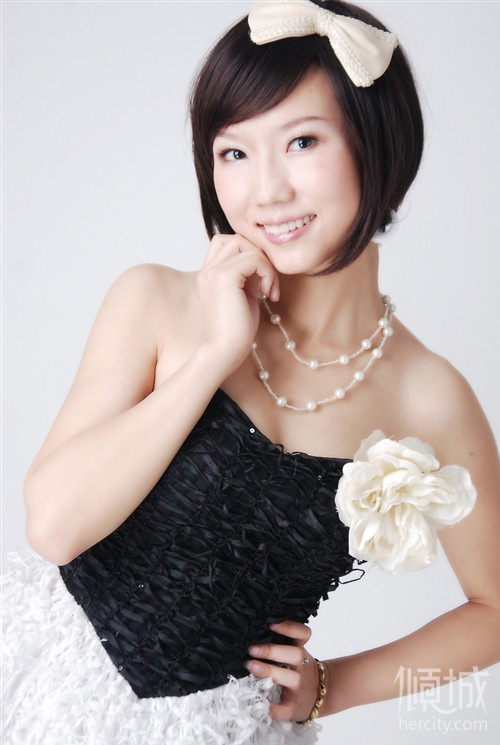 ����ģ�أ��Gɫ���L