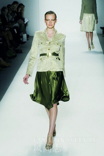 ���\ɫ���b�ȕr���ִ�