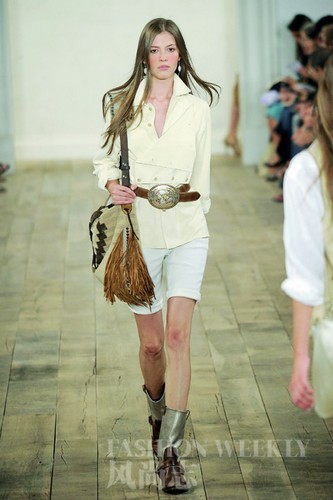 ���\ɫ���b�ȕr���ִ�