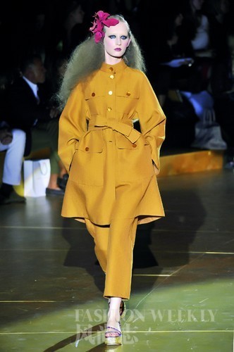 ���\ɫ���b�ȕr���ִ�