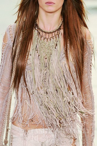 ���\ɫ���b�ȕr���ִ�