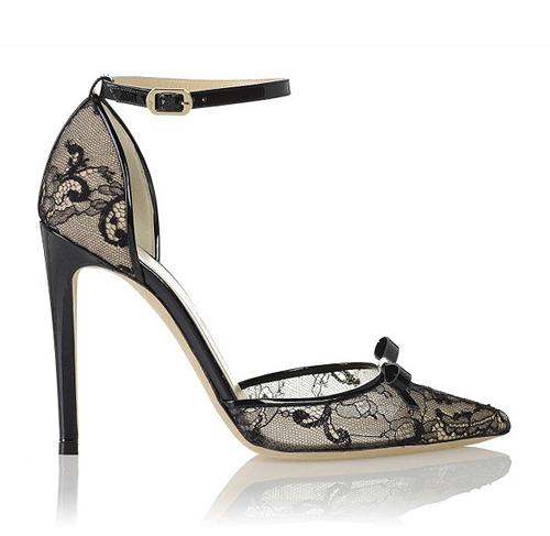 ÿ��(g��)Ů�ˉ�(m��ng)�ж���һ�p�ٽz�߸�Ь