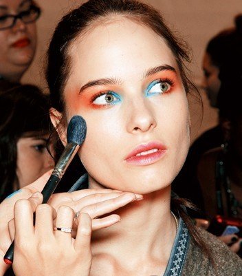 �ò����{ ����@�Gײɫ�ۊy