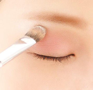 浪漫夏日 締造淡淡清新妝容