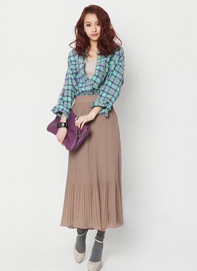 雪紡長裙風靡夏季 打造時尚復古OL風