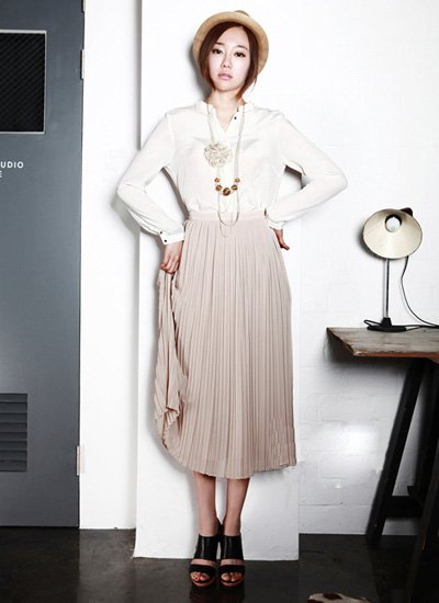 雪紡長裙風靡夏季 打造時尚復古OL風