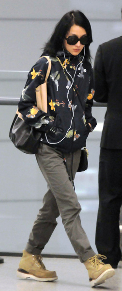 ��Ѹ������I����[CELINE�ִ�