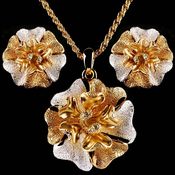 Ů������ϲ�g�����A�����ȡ�ϵ���