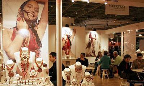 �ձ����𺳄��ݳ�Ʒ�Ј� δ����uλ���Ї�