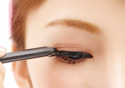 打造小清新文藝風格干凈妝容