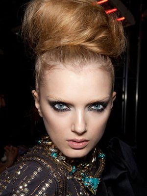 ˮ��(r��n)�Ȼ� ����10��(g��)�ԸЊy��