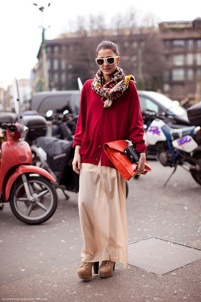 ��ɫ�L����ʢ�У����ִ������