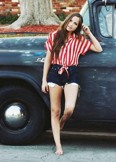 彩色條紋:巧搭配提升你的魅力指數