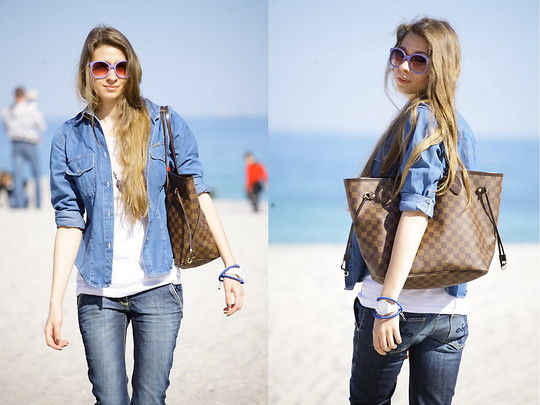 ����ţ���b �������º�����