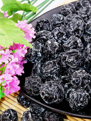 常吃4種黑色水果 抗老有奇效