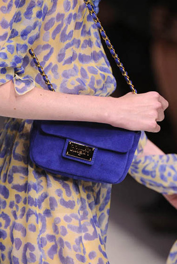 ���{(di��o)��{(l��n) 2011���Ľ�(j��ng)���Ʒ