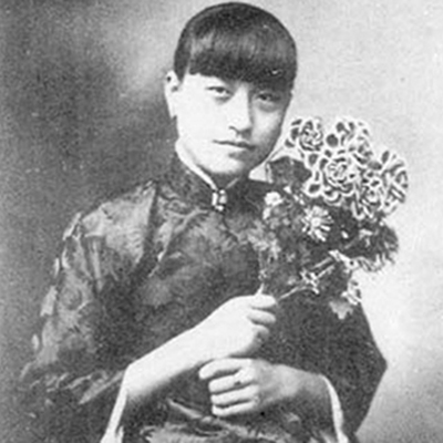 �Y��ʯ��۵�Ů��