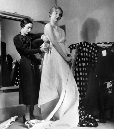 ˇ�g�Եĕr�b �߼����Ʒ������[