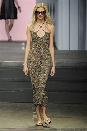 2011��������ϵ�70����ό�݋