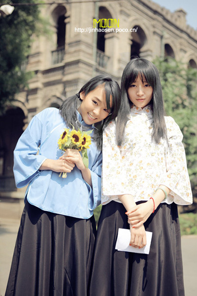 MOONӳ��:���ഺ�ڵ�Ԋ