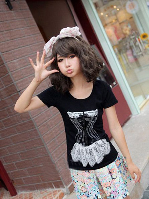 美麗短裙讓你身高增長(zhǎng)立顯身長(zhǎng)