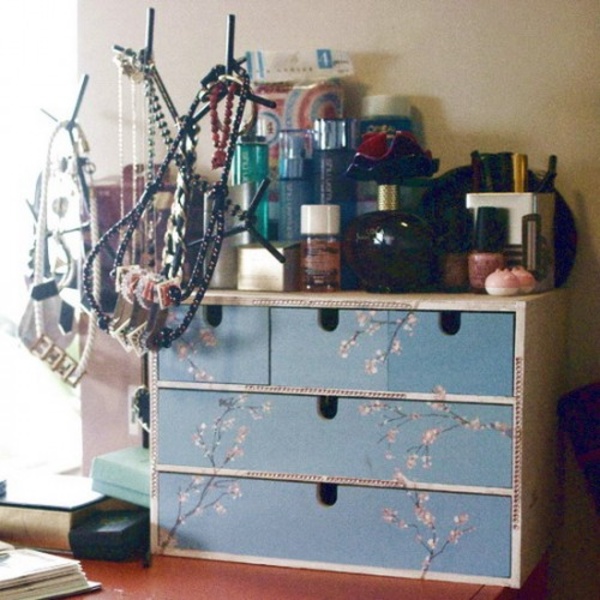 �ƶ���Ļ��yƷ�ռ{����