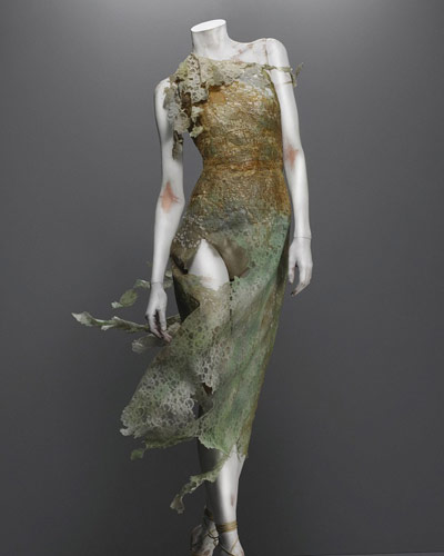 McQueen�ĺڰ��s�� �����ʽ�L��