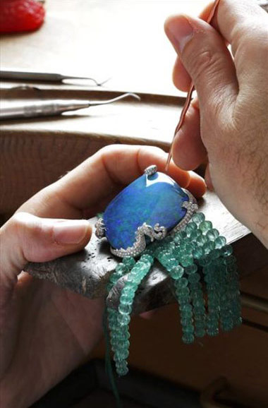 ���؁�����δ��֪�Ե��錚�Q��