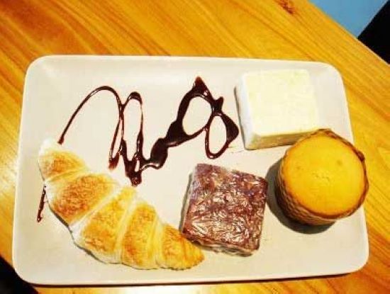 �Ϻ�6̎�С��Y����ζ����ʳ���