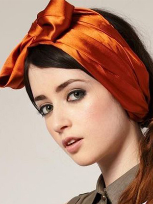 “飾”在必行 今夏最潮6款發飾搭配