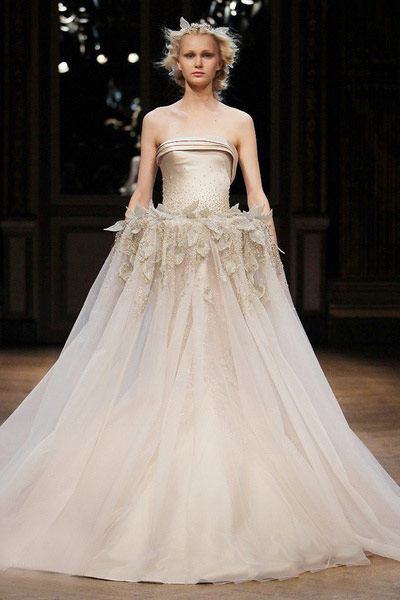 �h���е�Ů���B(t��i)��