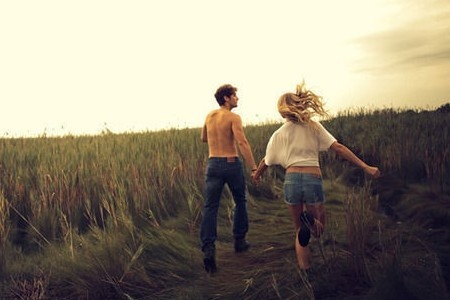 ���˺�Ů���l���ں�����һ�Ρ�