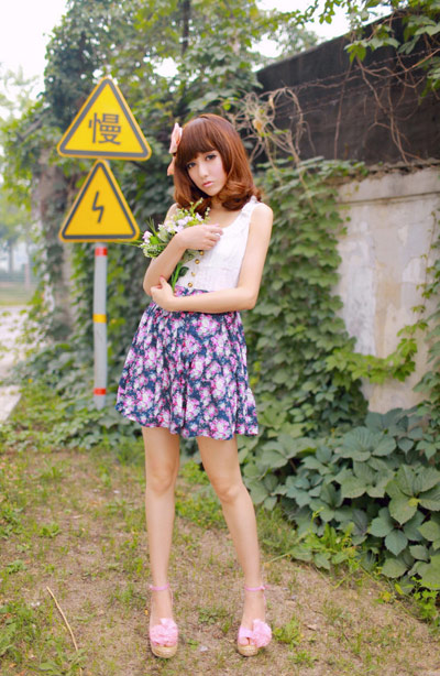 �����B��ȹ���������� Ӣ���Lζ��С����