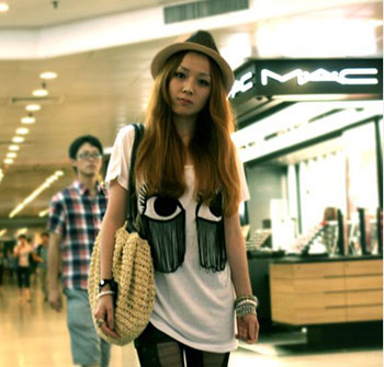 ������Ů �L�l�h�h