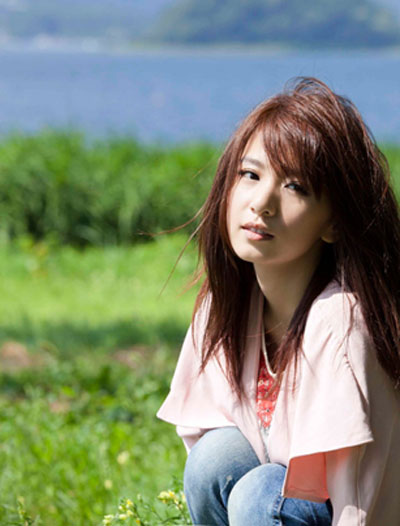 �������w�������f 