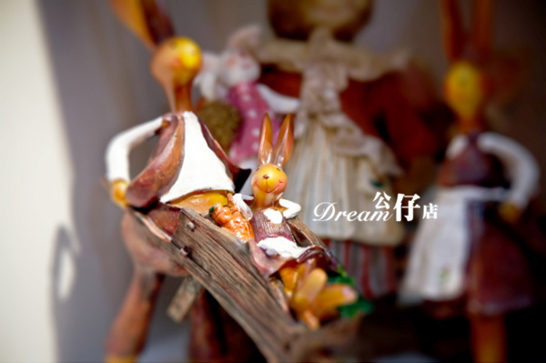 ���ɐ۵Ĺ��� �ഺ�m��ͯ��q��