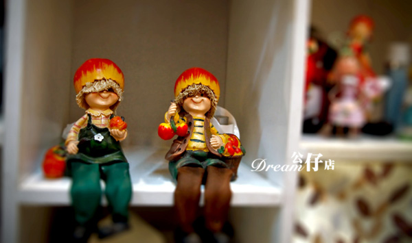 ���ɐ۵Ĺ��� �ഺ�m��ͯ��q��