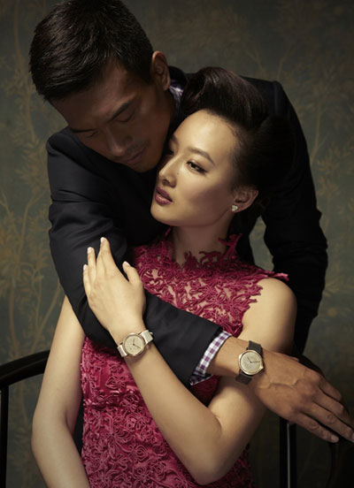 光與影的縫隙:鏤空旗袍演繹伯爵女表