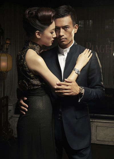 光與影的縫隙:鏤空旗袍演繹伯爵女表