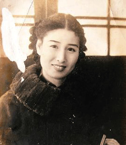 ���O�磺��ɫ�䡷�������Ů�ع�